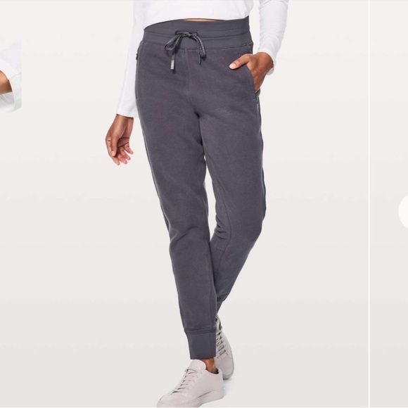 Lululemon Get Going Jogger in Dark Shadow - a Dark Purple /Grey Jogger - Picture 1 of 7